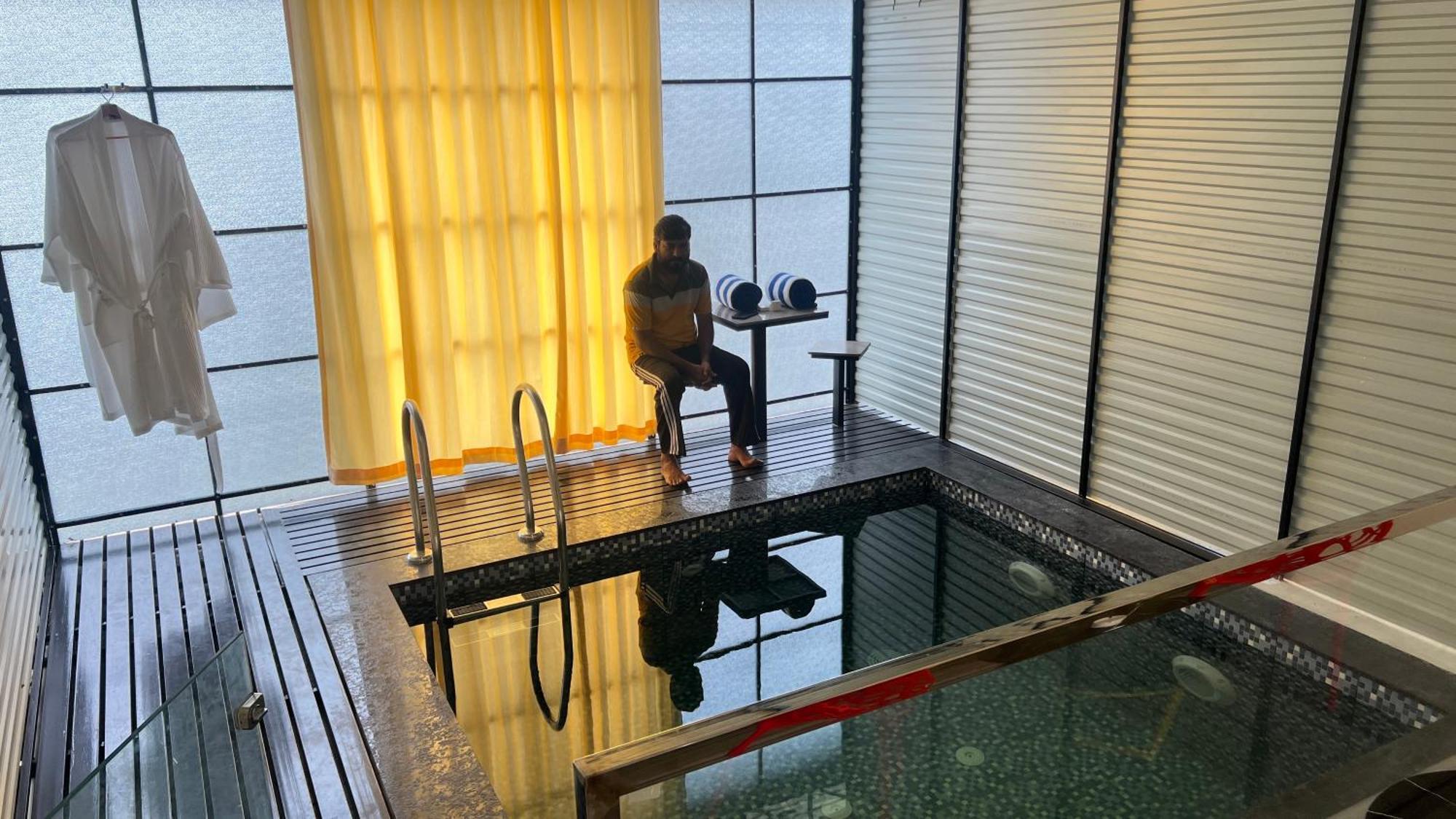 Aura Safari Hotel Vaduvanchal Buitenkant foto