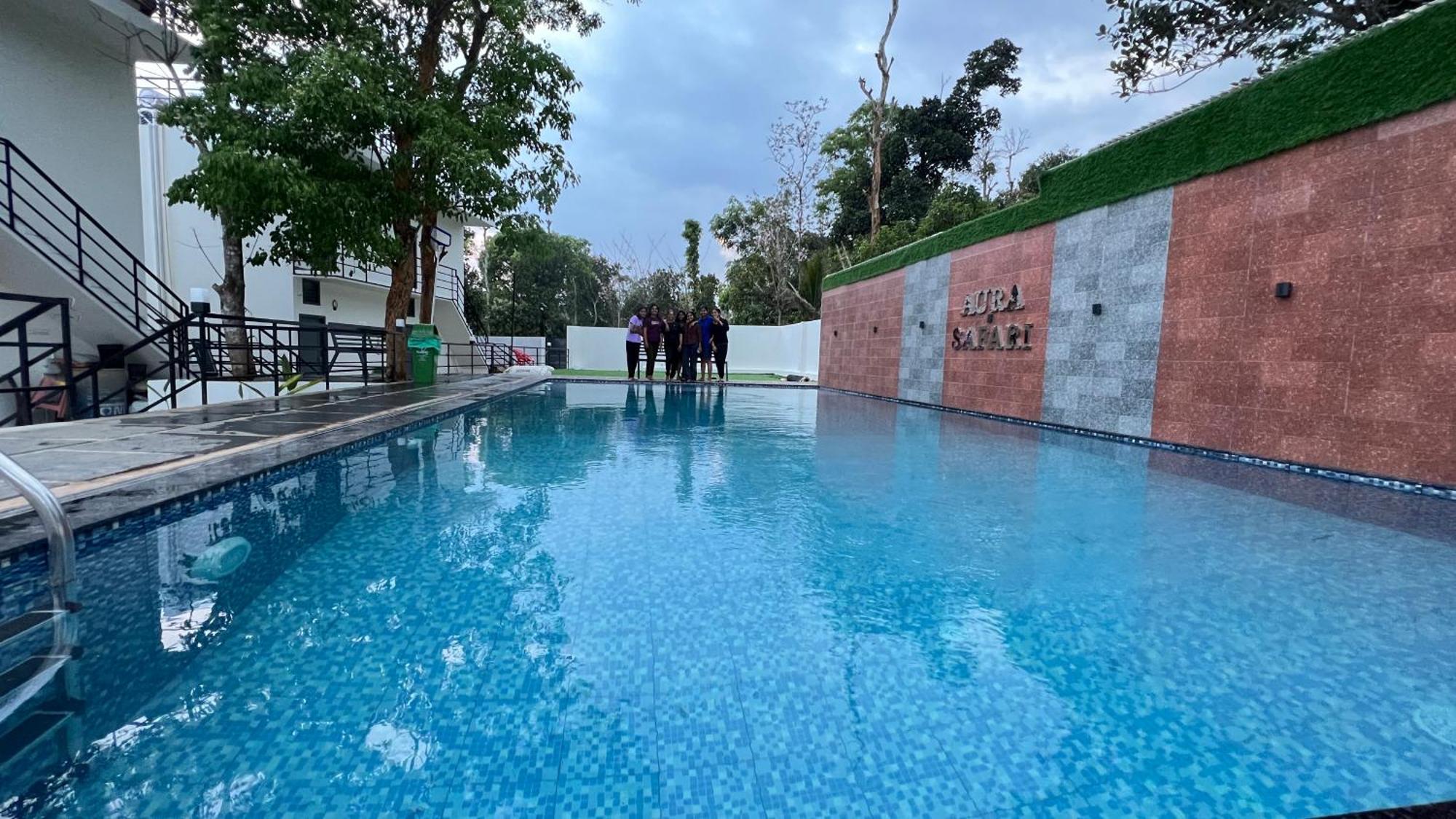 Aura Safari Hotel Vaduvanchal Buitenkant foto